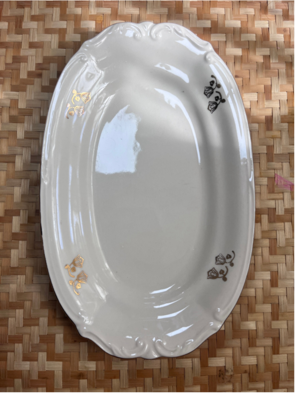 Tułowice White Gold Floral Oval Serveware Platter One Size